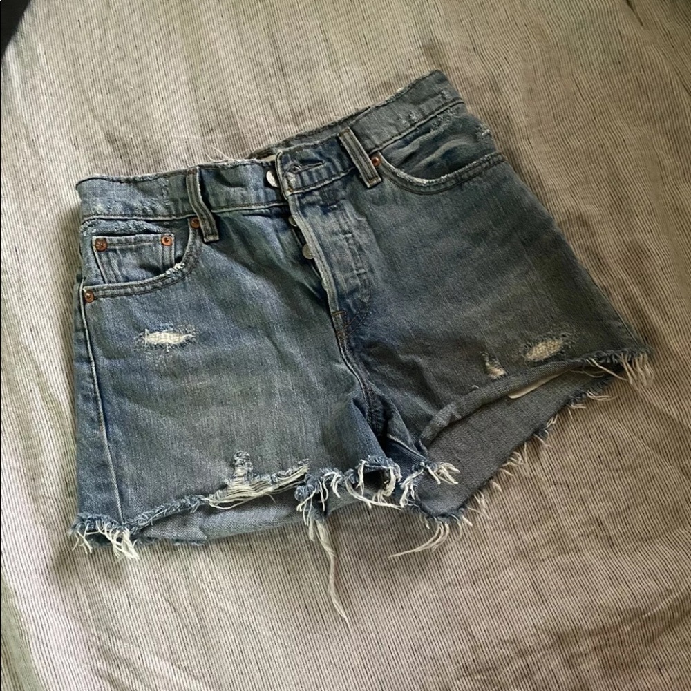 Levi’s distressed high waisted Wedgie shorts